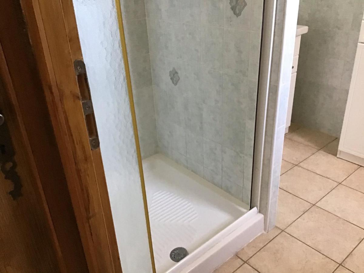 Gite Les Oliviers 10 Pers Piscine Au Calme 4 Etoiles Saint-Laurent-la-Vernède Kültér fotó